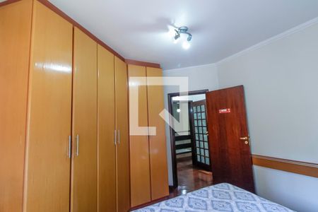 Casa à venda com 330m², 5 quartos e 4 vagasQuarto 2