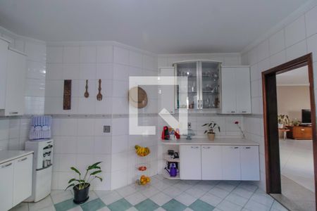 Casa à venda com 330m², 5 quartos e 4 vagasCozinha