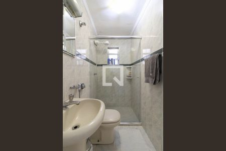 Casa para alugar com 203m², 3 quartos e 2 vagasBanheiro