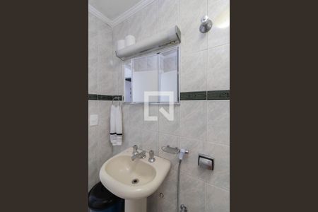 Casa para alugar com 203m², 3 quartos e 2 vagasBanheiro