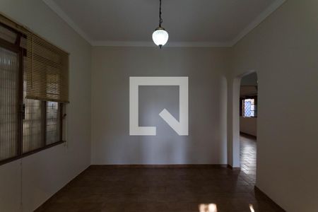 Sala 1 de casa para alugar com 4 quartos, 175m² em Setor Central, Goiânia
