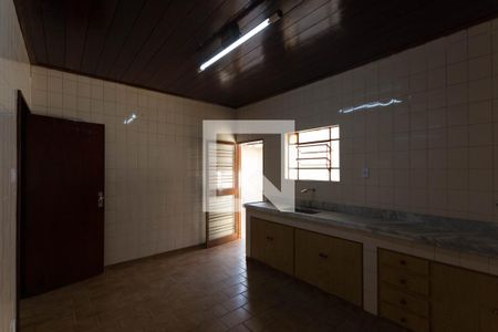 Casa para alugar com 175m², 4 quartos e 2 vagasCozinha