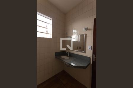 Casa para alugar com 175m², 4 quartos e 2 vagasBanheiro