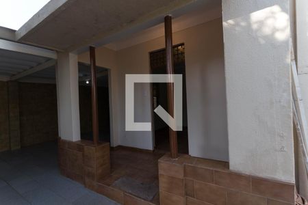 Casa para alugar com 175m², 4 quartos e 2 vagasFachada