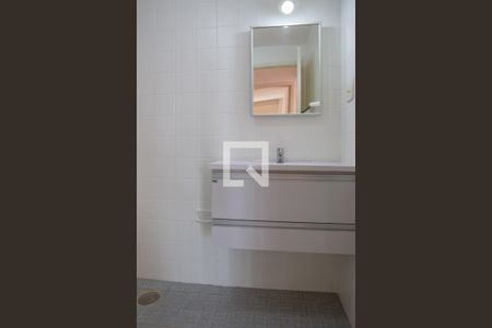 Apartamento para alugar com 57m², 1 quarto e sem vaga Apartamento para alugar com 57m², 1 quarto e sem vagaBanheiro