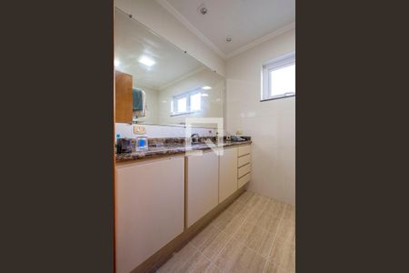 Casa à venda com 320m², 3 quartos e 4 vagasBanheiro Social 2