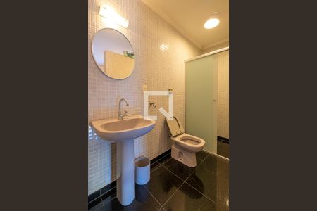 Casa à venda com 320m², 3 quartos e 4 vagasÁrea de Serviço - Suíte 2