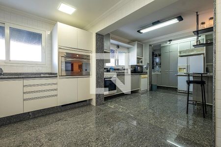 Casa à venda com 320m², 3 quartos e 4 vagasCozinha