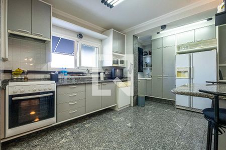 Casa à venda com 320m², 3 quartos e 4 vagasCozinha