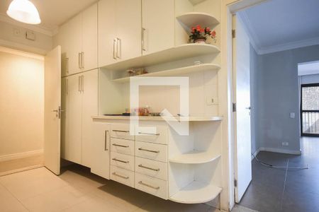 Apartamento à venda com 198m², 4 quartos e 3 vagasCozinha