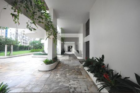 Apartamento à venda com 198m², 4 quartos e 3 vagasEntrada