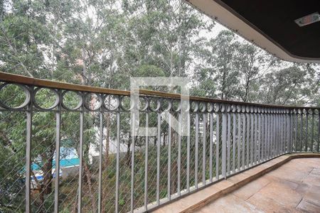 Apartamento à venda com 198m², 4 quartos e 3 vagasVaranda