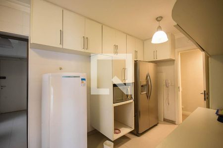 Apartamento à venda com 198m², 4 quartos e 3 vagasCozinha