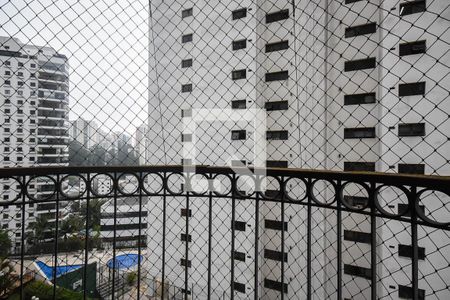 Apartamento à venda com 198m², 4 quartos e 3 vagasVaranda da suíte 1