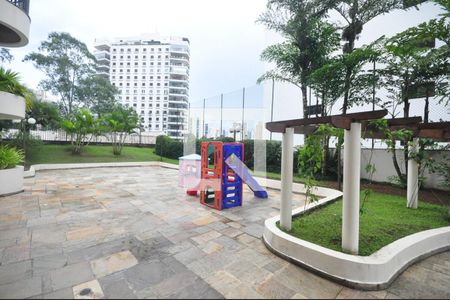 Apartamento à venda com 198m², 4 quartos e 3 vagasPlayground