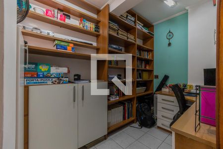 Apartamento à venda com 116m², 3 quartos e 2 vagas Apartamento à venda com 116m², 3 quartos e 2 vagasÁrea de Serviço - Quarto