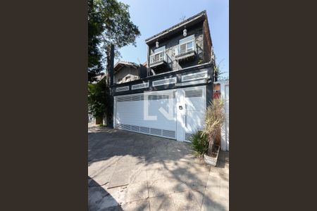 Casa à venda com 350m², 3 quartos e 2 vagasFachada