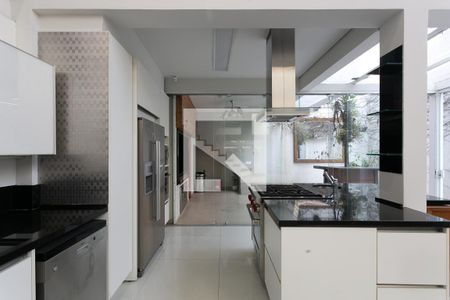 Cozinha Americana de casa à venda com 3 quartos, 350m² em Jardim Paulista, São Paulo