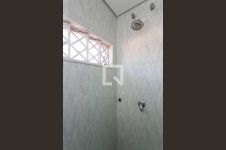 Casa à venda com 350m², 3 quartos e 2 vagasBanheiro