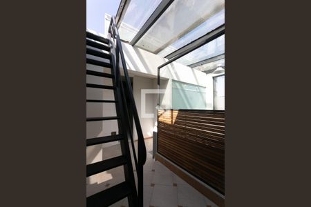 Casa à venda com 350m², 3 quartos e 2 vagasCorredor