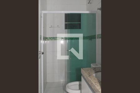 Banheiro de casa de condomínio para alugar com 1 quarto, 36m² em Parada Inglesa, São Paulo