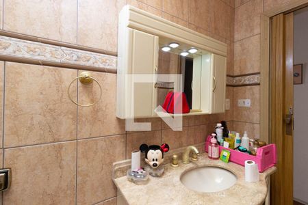 Casa à venda com 107m², 2 quartos e 1 vagaBanheiro