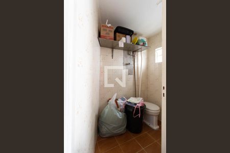 Casa à venda com 107m², 2 quartos e 1 vagaBanheiro de serviço