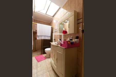 Casa à venda com 107m², 2 quartos e 1 vagaBanheiro