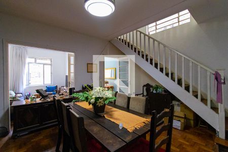Casa à venda com 3 quartos, 250m² em Bela Vista, São Paulo