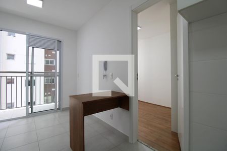 Sala/Cozinha de apartamento para alugar com 1 quarto, 28m² em Jardim Caravelas, São Paulo