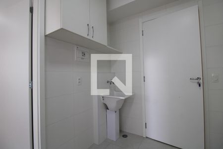 Cozinha e Área de Serviço de apartamento para alugar com 1 quarto, 28m² em Jardim Caravelas, São Paulo