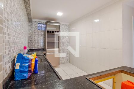 Casa à venda com 143m², 3 quartos e 3 vagas Casa à venda com 143m², 3 quartos e 3 vagasCozinha