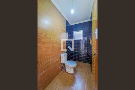 Casa à venda com 143m², 3 quartos e 3 vagas Casa à venda com 143m², 3 quartos e 3 vagasBanheiro da Suíte