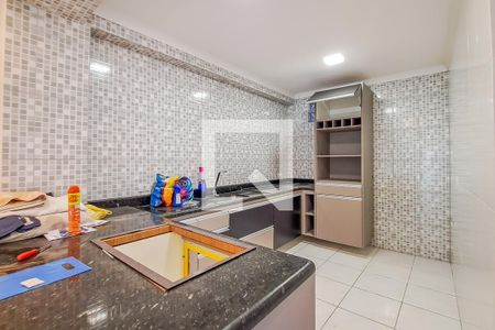Casa à venda com 143m², 3 quartos e 3 vagas Casa à venda com 143m², 3 quartos e 3 vagasCozinha