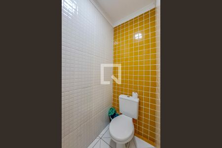 Casa à venda com 143m², 3 quartos e 3 vagas Casa à venda com 143m², 3 quartos e 3 vagasLavabo