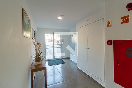 Apartamento para alugar com 50m², 2 quartos e 1 vaga Apartamento para alugar com 50m², 2 quartos e 1 vagaHall de Entrada