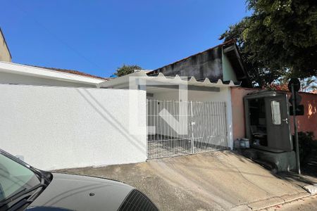 Casa para alugar com 89m², 2 quartos e 1 vaga Casa para alugar com 89m², 2 quartos e 1 vagaFachada