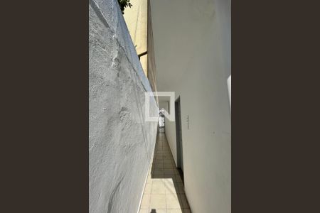 Casa para alugar com 89m², 2 quartos e 1 vaga Casa para alugar com 89m², 2 quartos e 1 vagaCorredor