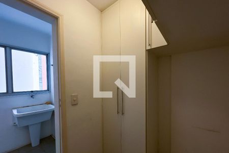 Apartamento à venda com 198m², 3 quartos e 3 vagasQuarto de Serviço 1