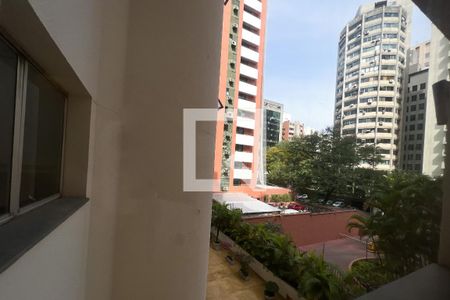Apartamento à venda com 198m², 3 quartos e 3 vagasVIsta