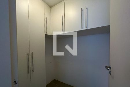 Apartamento à venda com 198m², 3 quartos e 3 vagasQuarto de Serviço 1