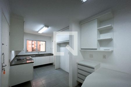 Apartamento à venda com 198m², 3 quartos e 3 vagasCozinha