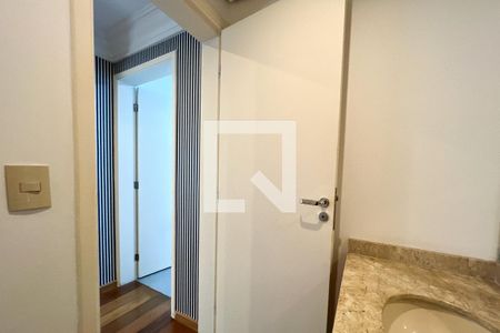 Apartamento à venda com 198m², 3 quartos e 3 vagasLavabo