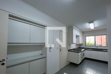 Apartamento à venda com 198m², 3 quartos e 3 vagasCozinha
