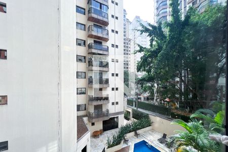 Apartamento à venda com 198m², 3 quartos e 3 vagasVista