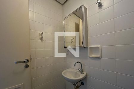 Apartamento à venda com 198m², 3 quartos e 3 vagasBanheiro de Serviço