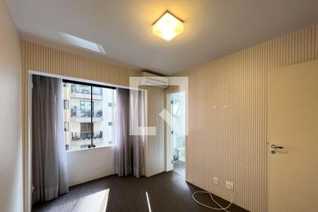 Apartamento à venda com 198m², 3 quartos e 3 vagasSuíte 3