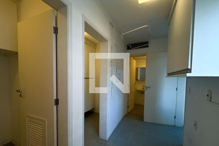 Apartamento à venda com 198m², 3 quartos e 3 vagasÁrea de Serviço