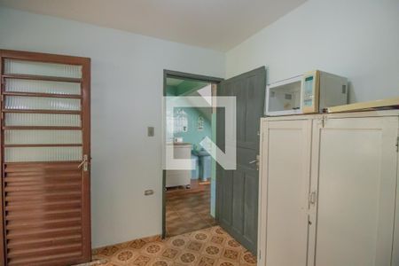 Casa à venda com 250m², 2 quartos e sem vagaQuarto de Serviço