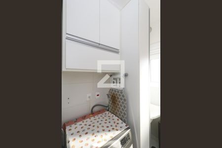 Apartamento à venda com 64m², 2 quartos e 1 vagaÁrea de Serviço